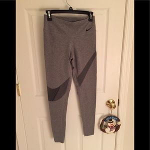 Nike heather grey work out leggings! Size SP!